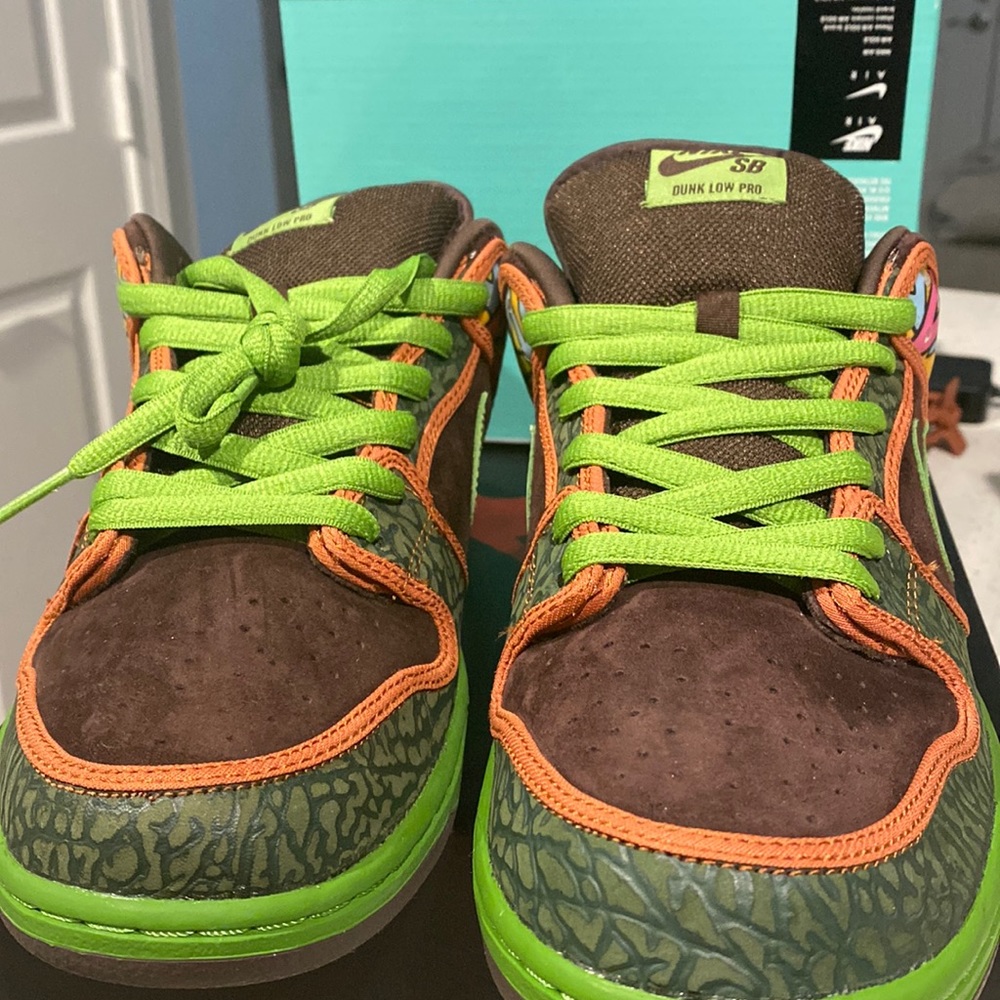 Last Pair of 11.5 Nike SB Dunk Low “De La Soul”